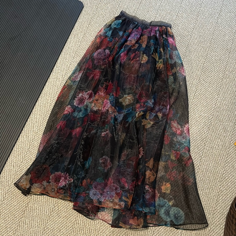 Stunning sheer high waisted maxi skirt XS-S